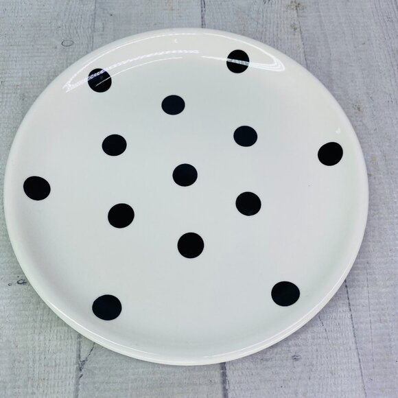 Coastline Imports White Black Polka Dots Earthenware 8" Round Plates Set of 4 - Picture 4 of 16